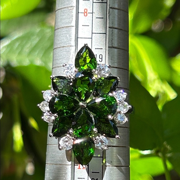Sterling Silver Vibrant Green Chrome Diopside Floral Ring Size 10 - Picture 11 of 14